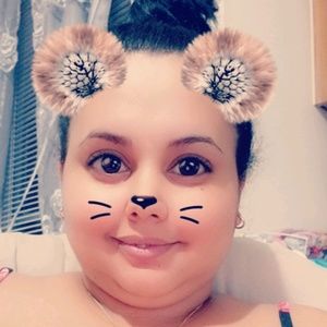 Meet your Posher, Samira